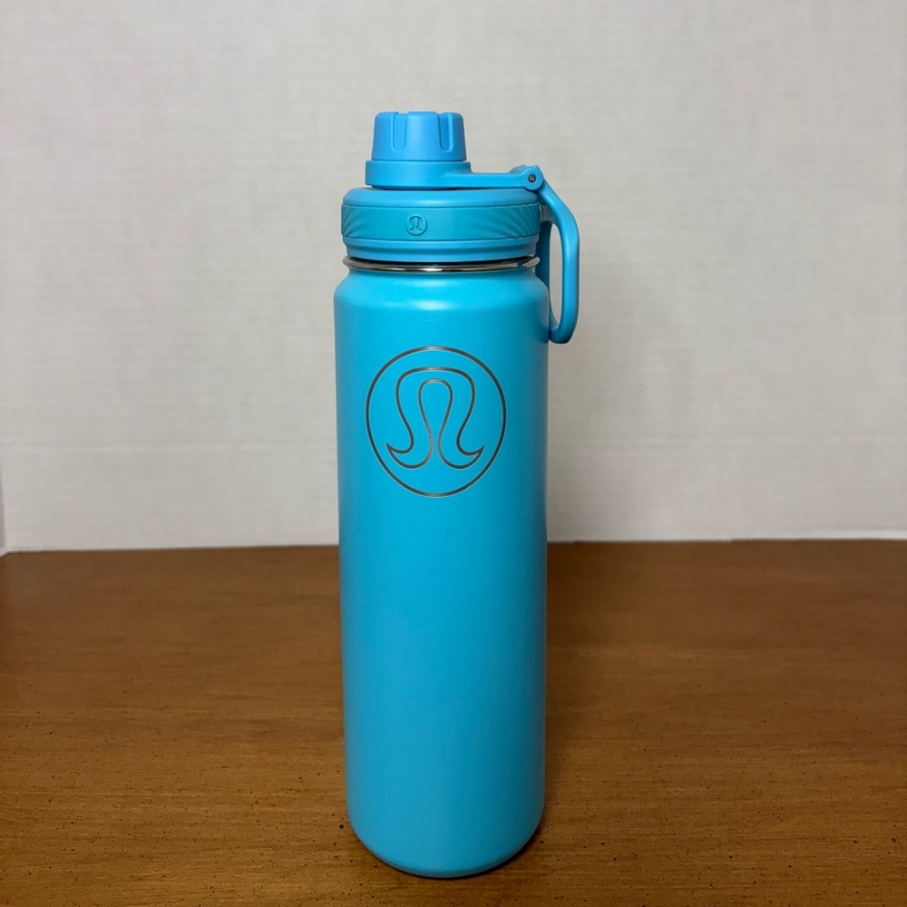 Lululemon athletica back to life sports workout 24oz water bottle used pre owned